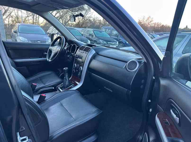 Suzuki Grand Vitara 2.0i Comfort 103kw - foto 10