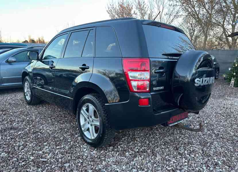 Suzuki Grand Vitara 2.0i Comfort 103kw - foto 14