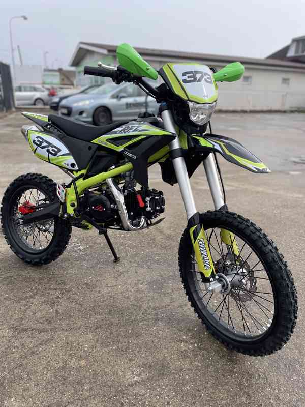 Pitbike Leramotors By Apollo THUNDER 140ccm 19"/16" - foto 6