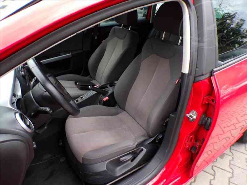 Seat Leon 1,2 TSI STYLE-HNED ODJÍŽDÍTE - foto 11