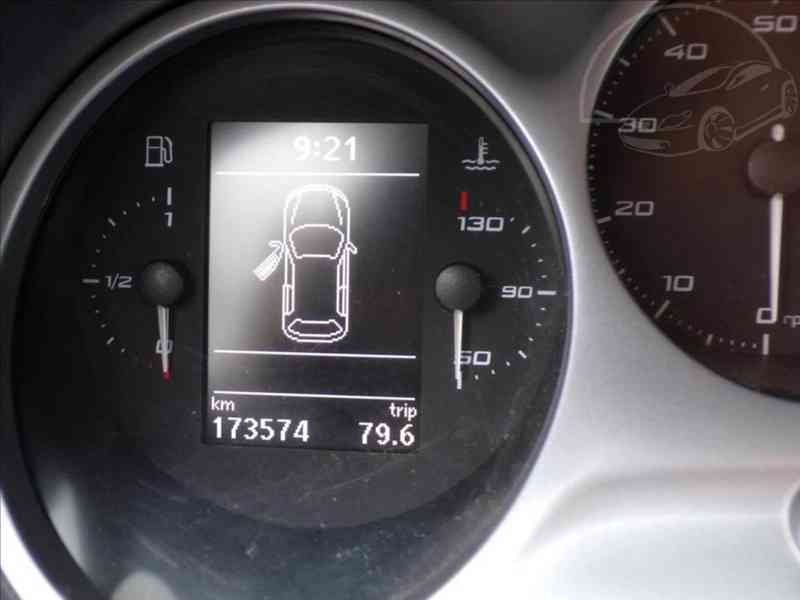Seat Leon 1,2 TSI STYLE-HNED ODJÍŽDÍTE - foto 6