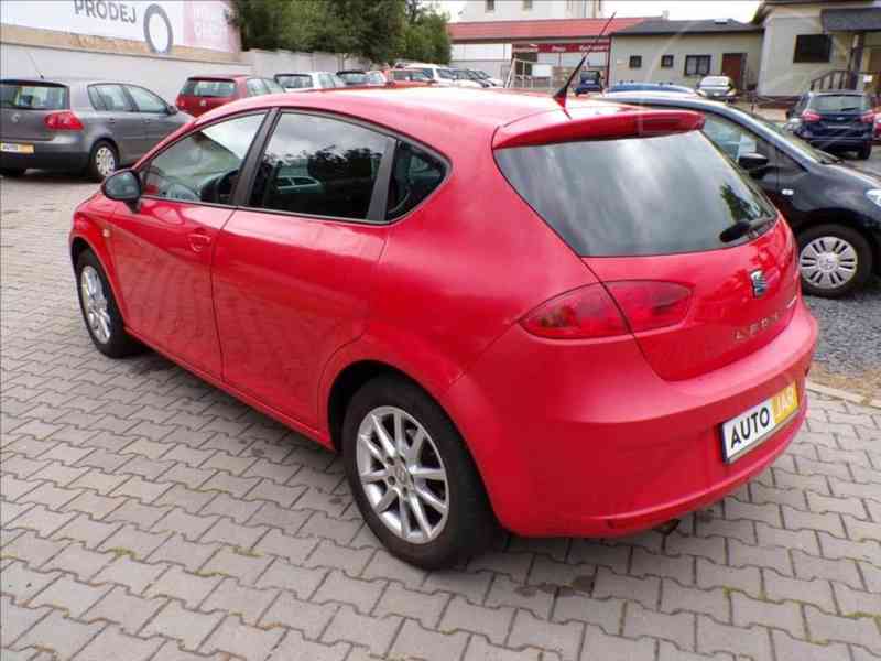Seat Leon 1,2 TSI STYLE-HNED ODJÍŽDÍTE - foto 4