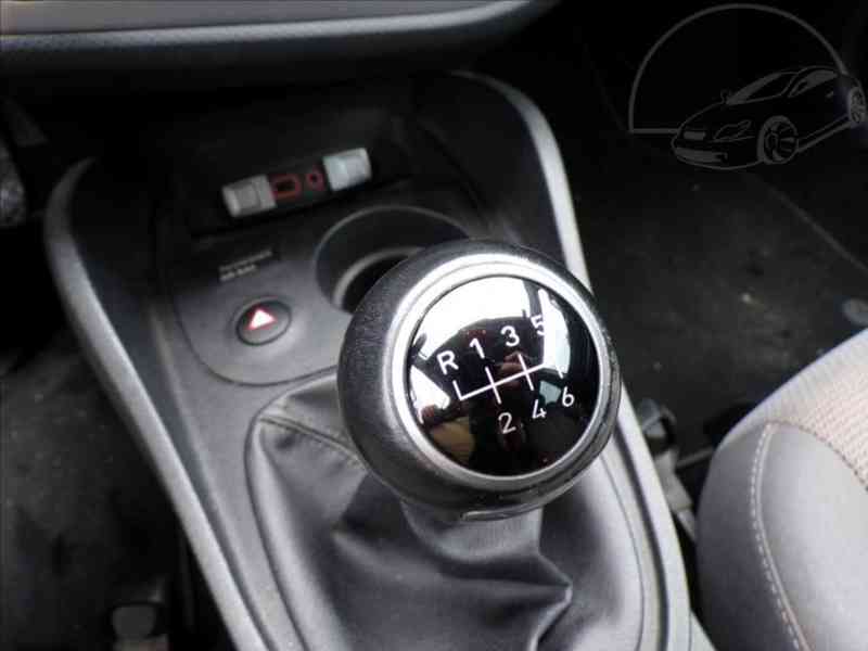 Seat Leon 1,2 TSI STYLE-HNED ODJÍŽDÍTE - foto 8