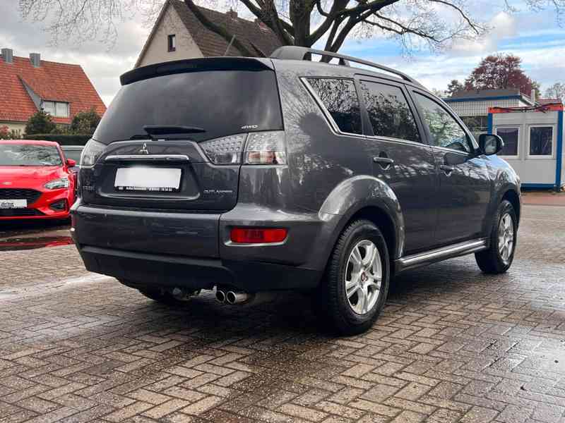 Mitsubishi Outlander 2,2 DI-D Motion 4x4 130kw - foto 18