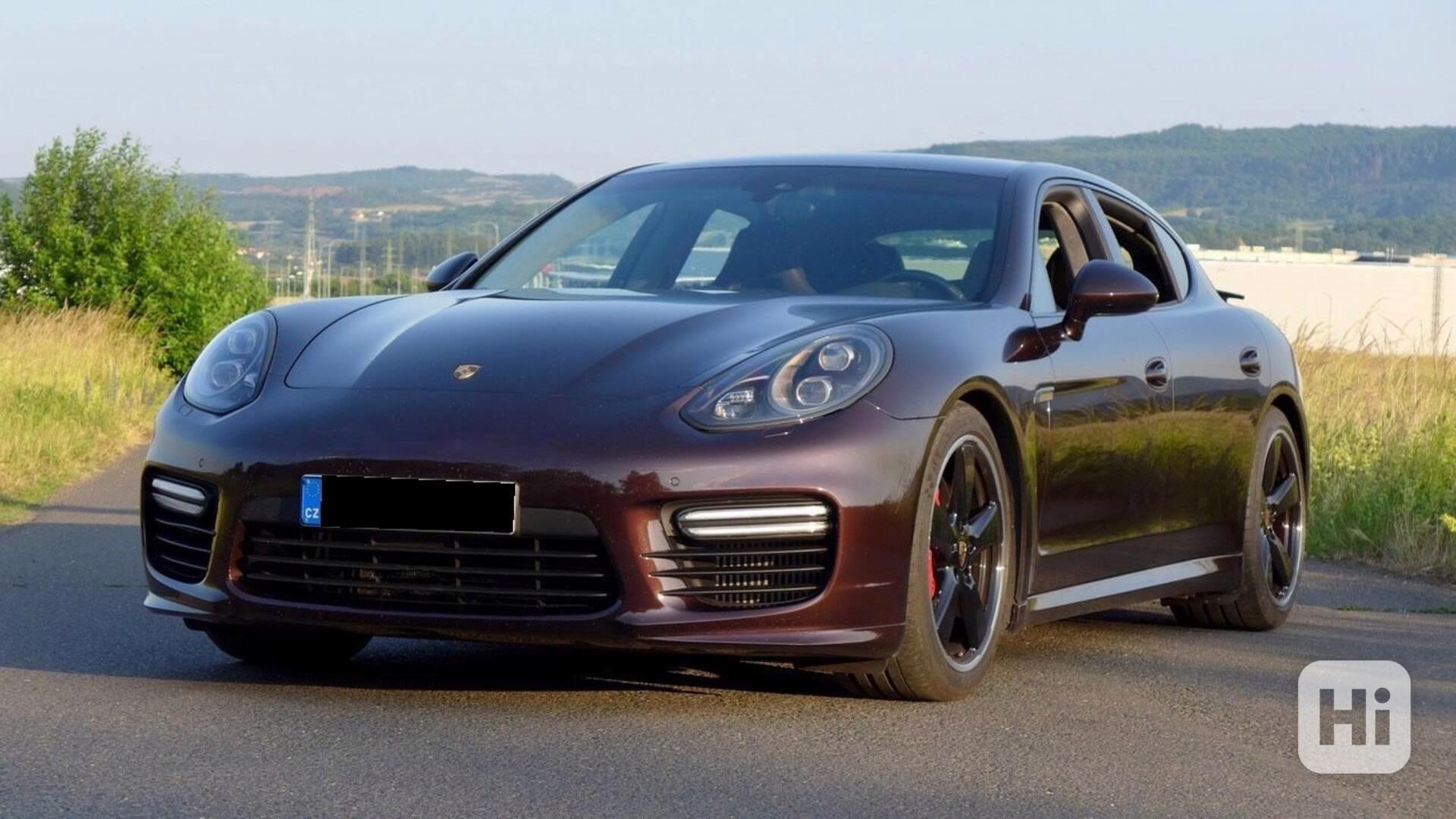 Porsche Panamera Turbo - foto 1