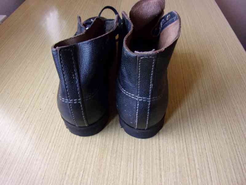Retro kožené boty s ocelovou špičkou - SVIT -PRODÁNO - foto 4