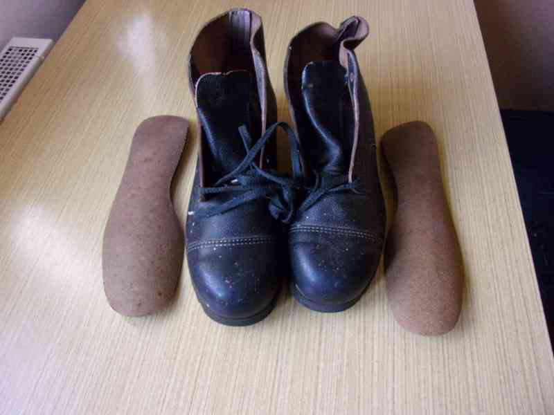 Retro kožené boty s ocelovou špičkou - SVIT -PRODÁNO