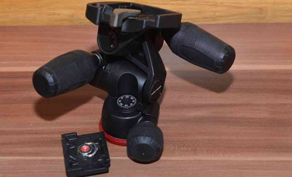 HLAVA: Manfrotto MH804-3W **3 cestá*Nosnost: 4 kg - foto 5