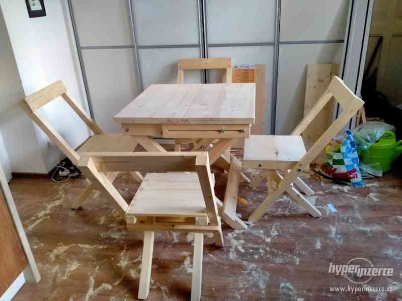 zahradní skládací stůl z masivního dřeva - foto 2