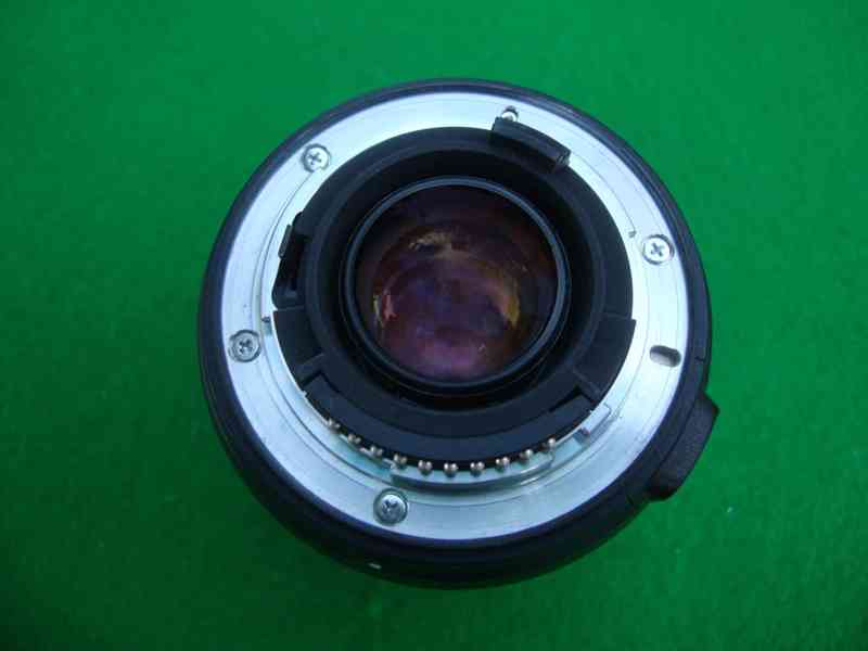 Objektiv NIKON NIKKOR DX AF-S 18-70 mm f3,5-4,5 G ED pěkný - foto 17