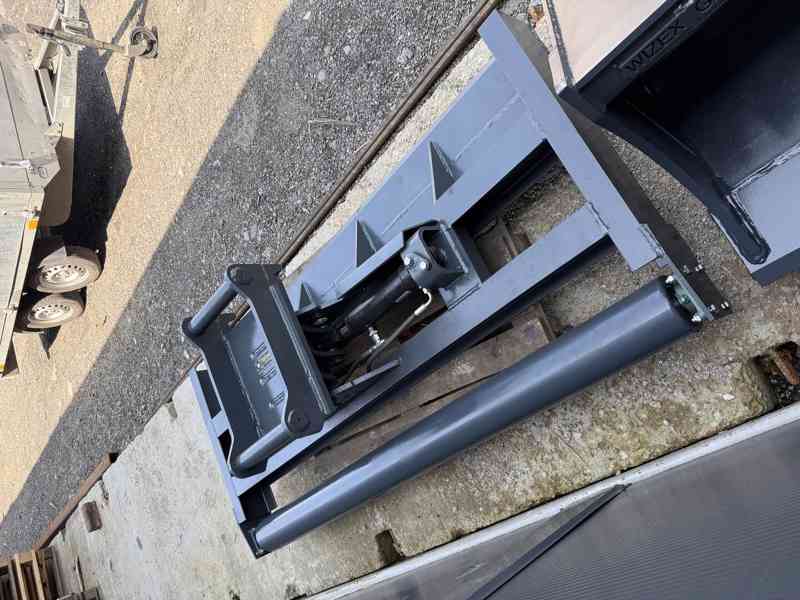 Hydraulický grejdr vyrovnávací nosník 200cm 6-10t - foto 6