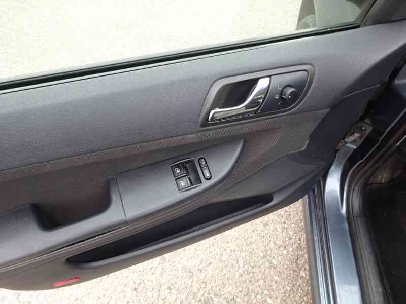 Škoda Fabia 1.4i Combi r.v.2004 (55kw) stk:5/2027 - foto 6
