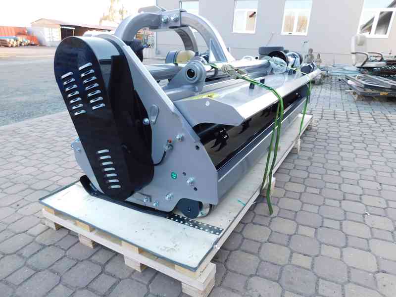 Mulčovač - Cepová sekačka Jansen VMA-240 cm - foto 13