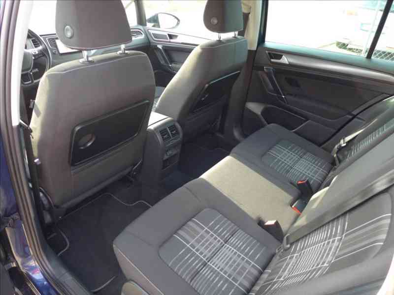 Volkswagen Golf Sportsvan 1,2 TSI NAVI, VÝHŘEV, TOP - foto 6