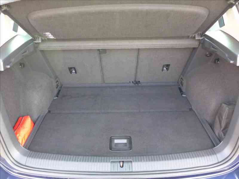 Volkswagen Golf Sportsvan 1,2 TSI NAVI, VÝHŘEV, TOP - foto 8