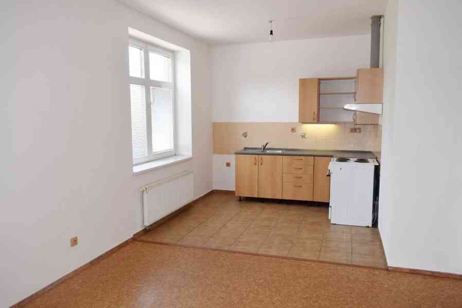 Pronájem bytu 2+kk ve Dvoře Králové nad Labem - foto 3