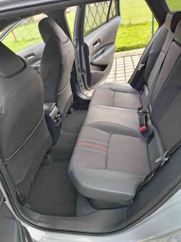 Toyota Corolla 2,0   GR SPORT Hybrid – 06/2021 - foto 8