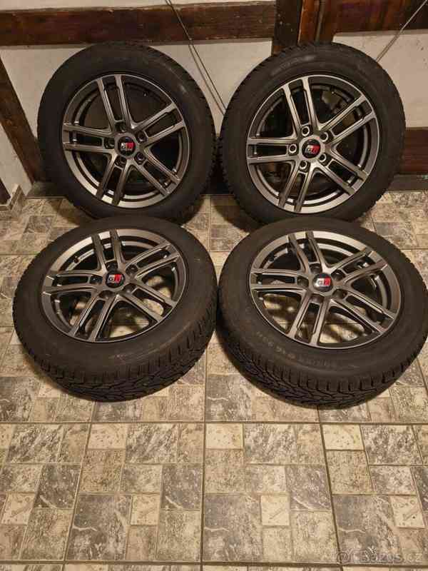 Toyota Corolla 2,0   GR SPORT Hybrid – 06/2021 - foto 18