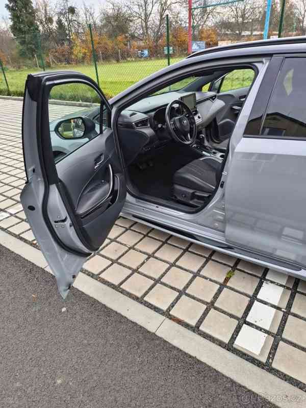 Toyota Corolla 2,0   GR SPORT Hybrid – 06/2021 - foto 4