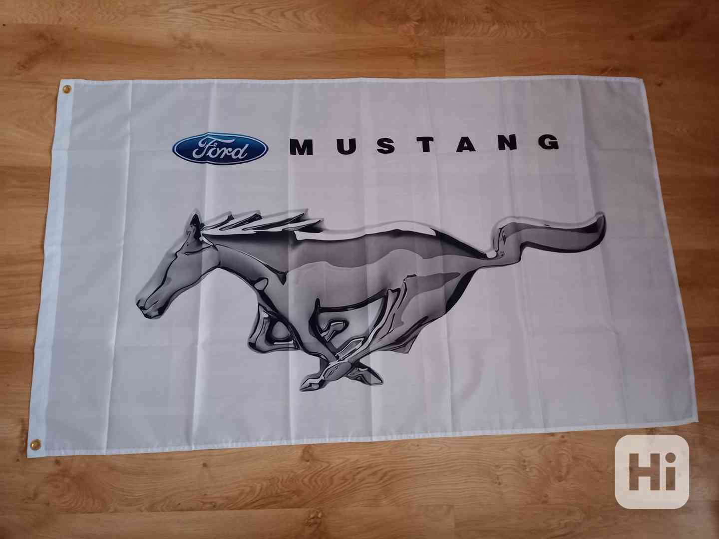 Vlajky Ford MUSTANG - foto 1