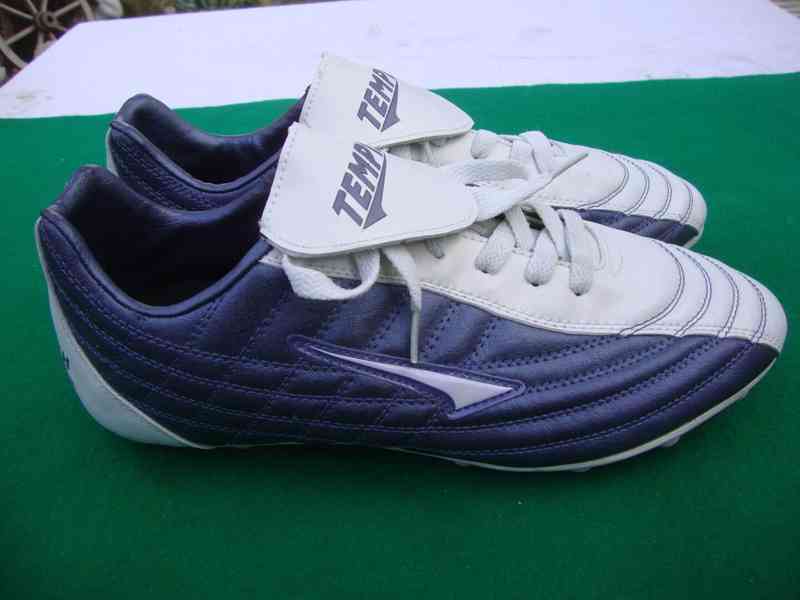 Nové kopačky Tempish Calibra vel.44 na trávu plastové špunty - foto 4