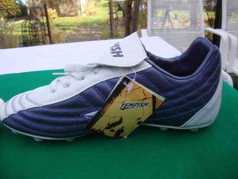 Nové kopačky Tempish Calibra vel.44 na trávu plastové špunty - foto 14