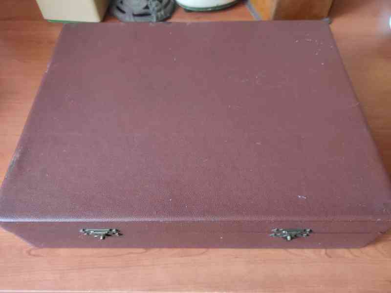 sada příborů v dárkové kazetě - foto 4