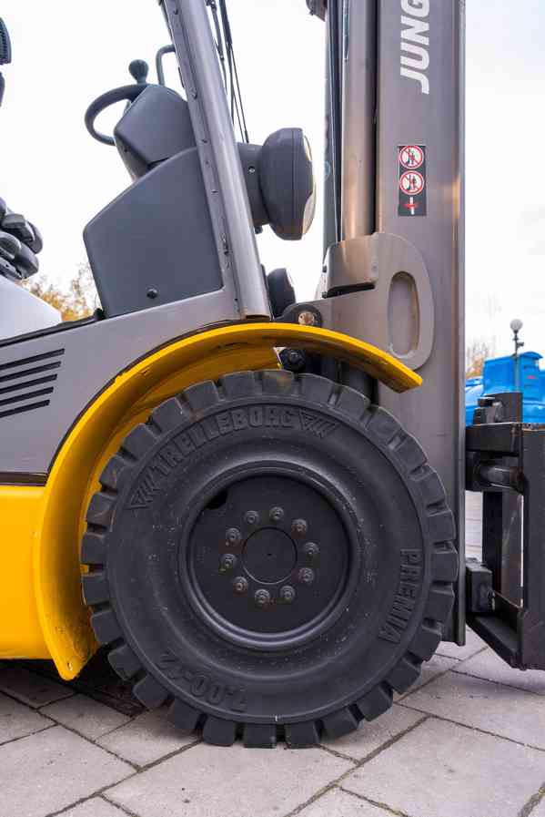 Vysokozdvižný vozík Jungheinrich TFG 425s (2) - foto 6