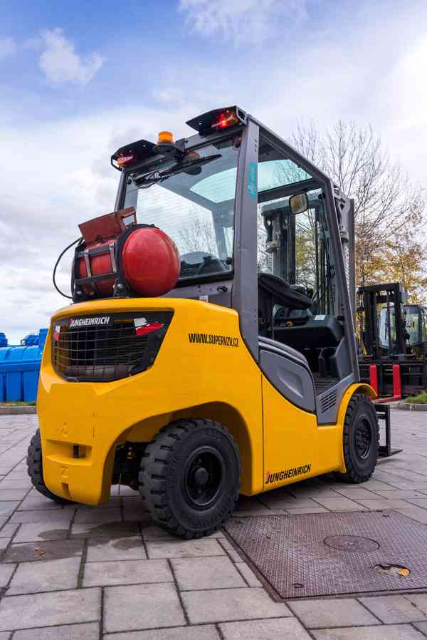 Vysokozdvižný vozík Jungheinrich TFG 425s (2) - foto 3