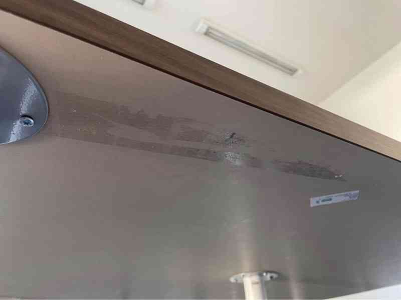 Stůl 90x120 cm z šicí dílny (střihací) - foto 4