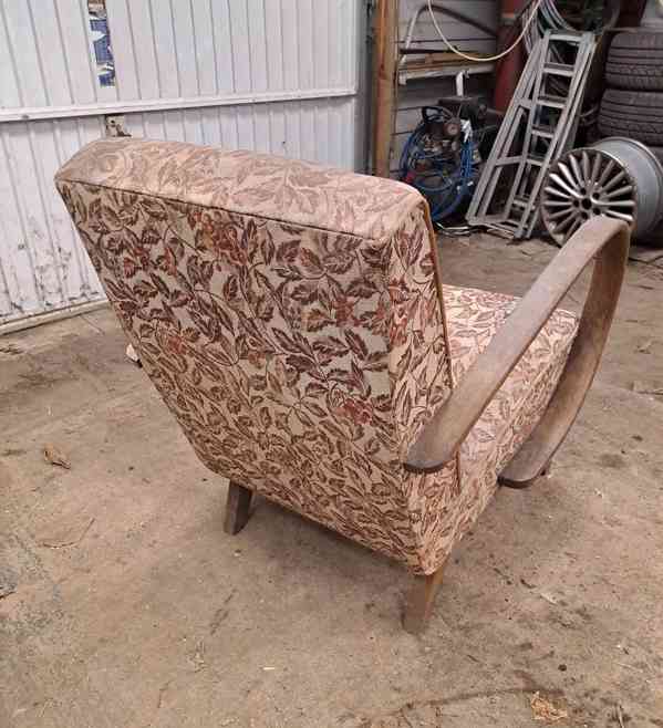 Křeslo Halabala k renovaci.K vyzvednutí v Žatci, 606 247 137 - foto 3