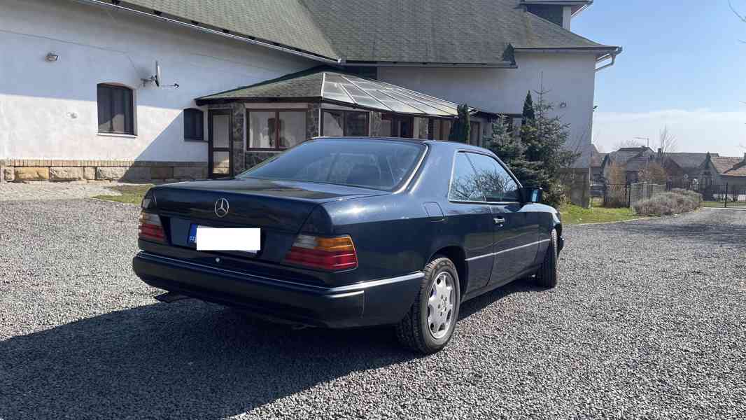 Mercedes-Benz 300 CE (1990) v perfektním stavu - foto 4