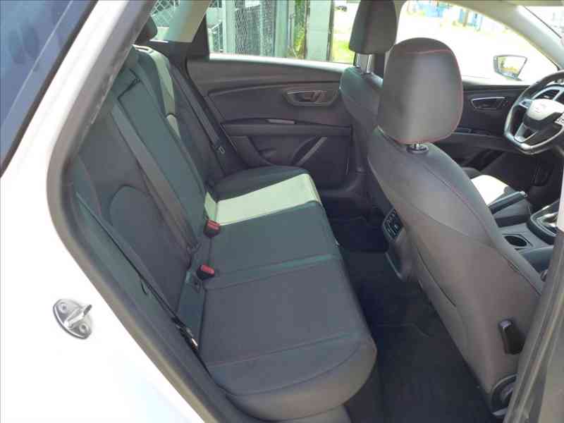 Seat Leon 2,0 TDI FR 110KW LED NAVI 1.M - foto 9