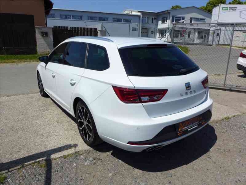 Seat Leon 2,0 TDI FR 110KW LED NAVI 1.M - foto 4