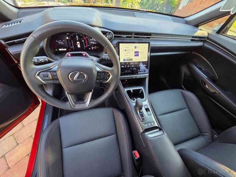 Lexus LBX - foto 7