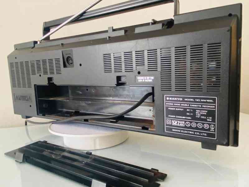 Radiomagnetofon Sanyo MW 166L, rok 1988 - foto 10