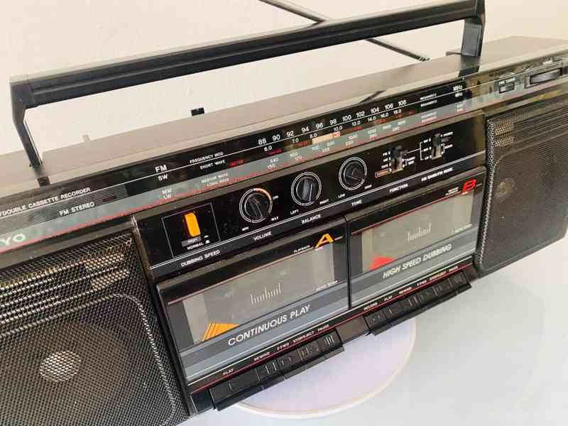 Radiomagnetofon Sanyo MW 166L, rok 1988 - foto 2