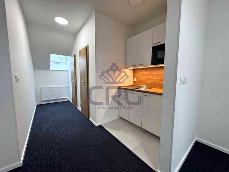 PRONÁJEM KANCELÁŘSKÉHO KOMPLEXU O CP CCA 181,57M2 V BRNĚ  - foto 11