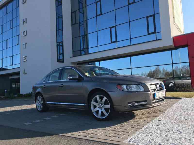 Volvo S80 3,2   (P3), 3.2i 175kW AWD - foto 2