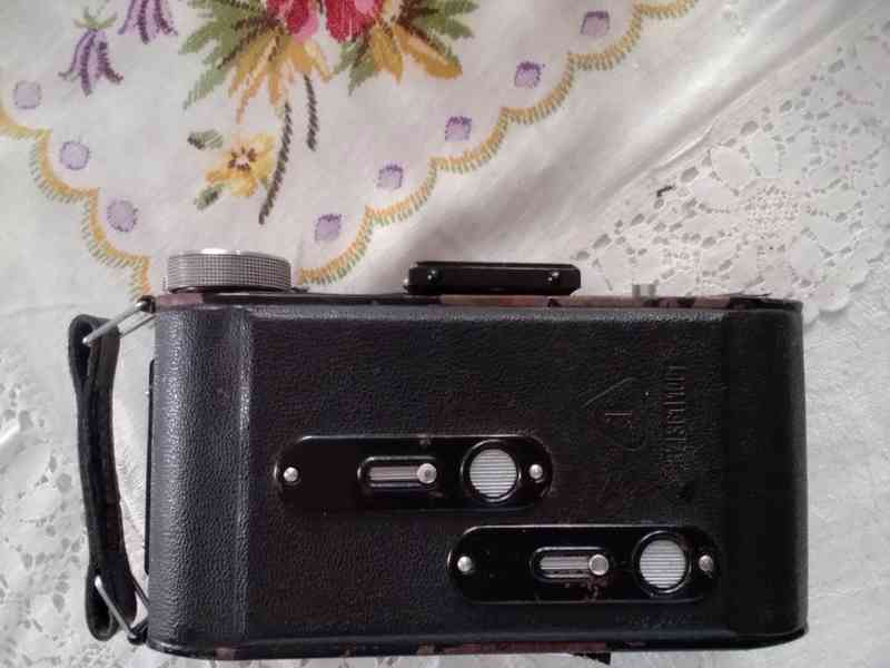 Starý, měchový fotoaparát zn. Belfoca - foto 7