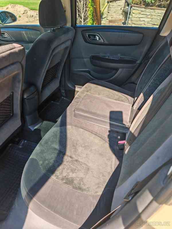 Citroën C4 1,6 16V 80KW benzín - foto 8