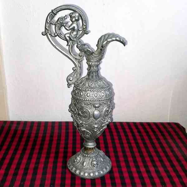 Kovový  džbán na kadidelnici - foto 2