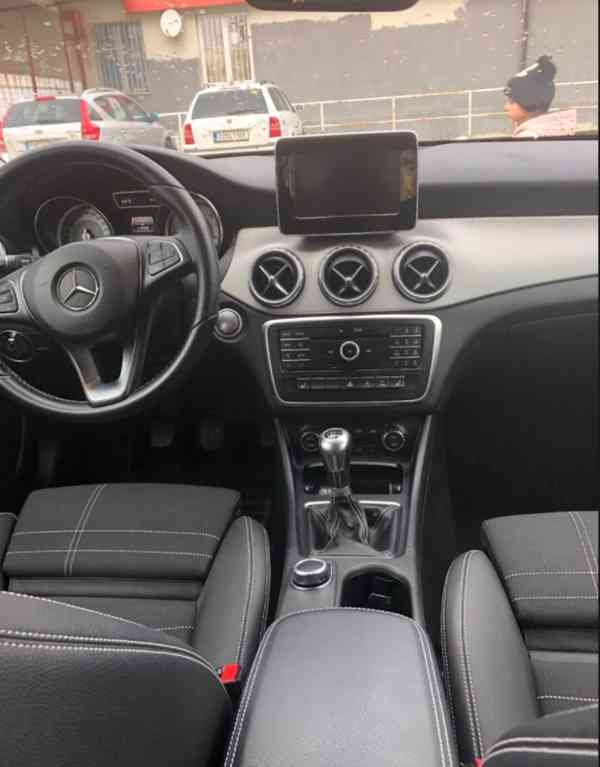 Mercedes-Benz GLA 200	 - foto 4