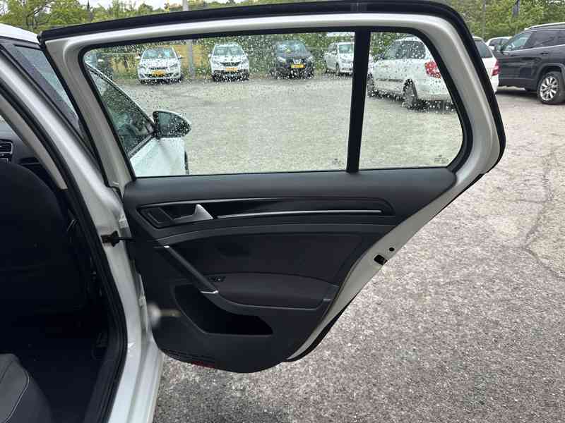 Volkswagen VW Golf 2.0TDI DSG/110kW/1MAJ/Tempomat - foto 19