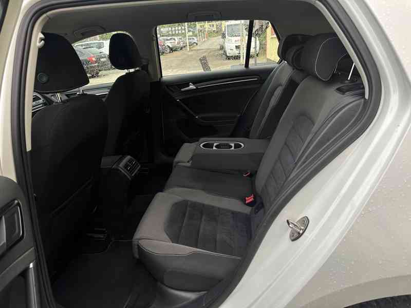 Volkswagen VW Golf 2.0TDI DSG/110kW/1MAJ/Tempomat - foto 13
