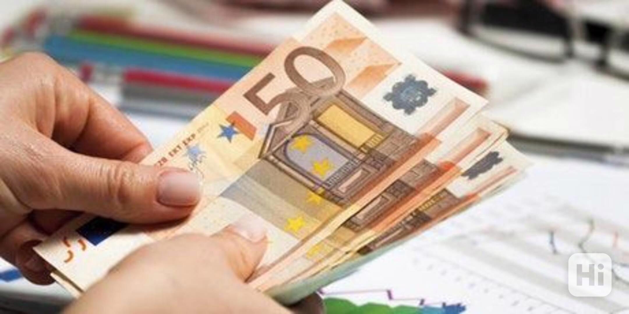NABÍDKA PŮJČKY BEZ NOTÁŘSKÝCH POPLATKŮ NEBO POJIŠTĚNÍ ÚVĚRU - foto 1