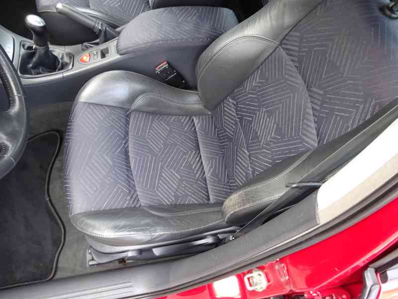 Renault Laguna 2.0i r.v.2001 2.Majitel Koupeno v ČR (103 kw) - foto 12