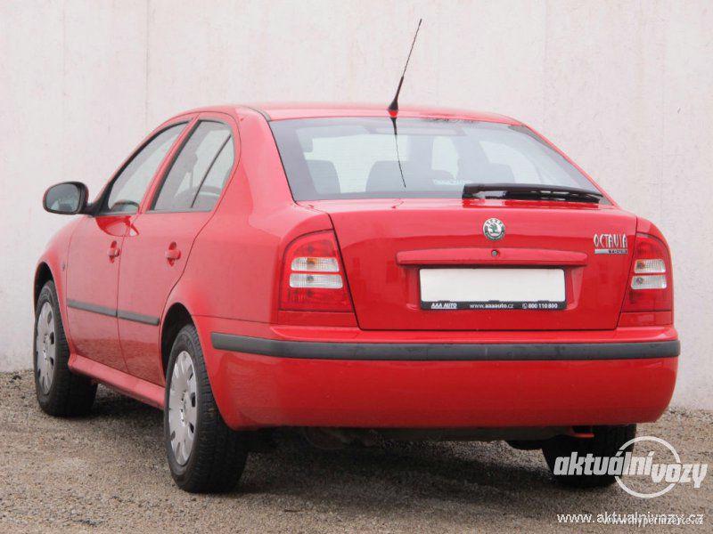 Škoda Octavia 1.6, benzín, 2010 - foto 8