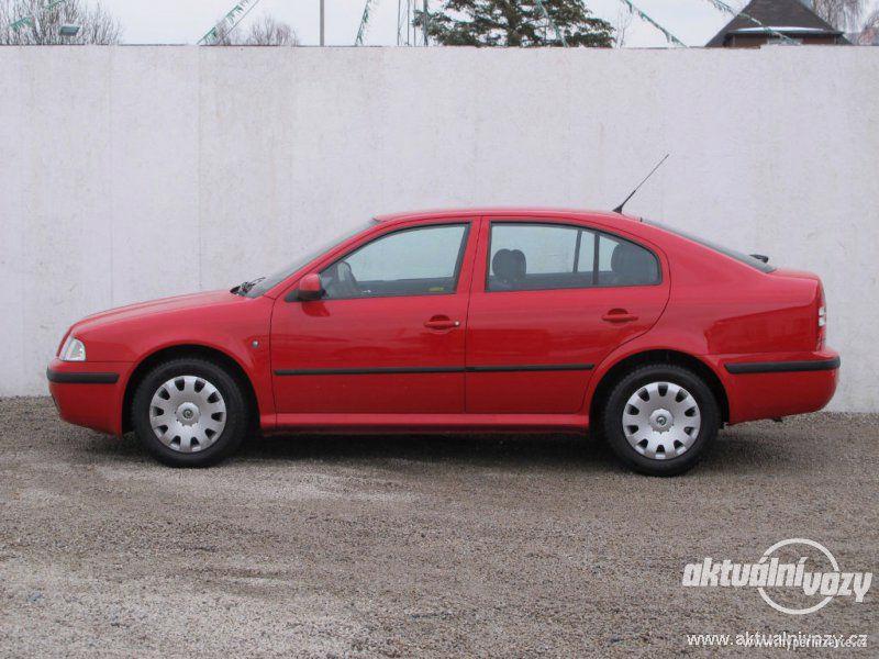 Škoda Octavia 1.6, benzín, 2010 - foto 10