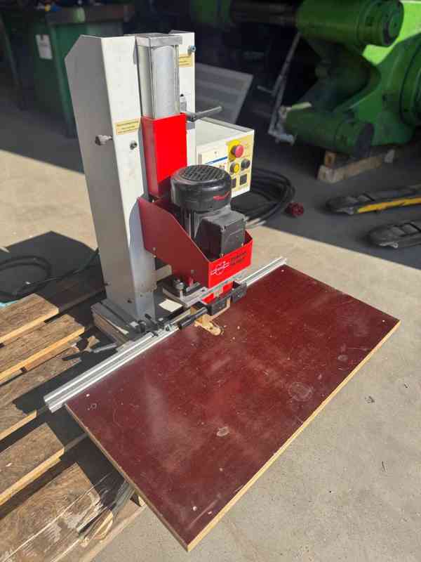 Vyvrtávačka - foto 2